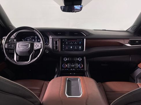 Used 2023 GMC Yukon Denali Ultimate AWD/4WD image 14