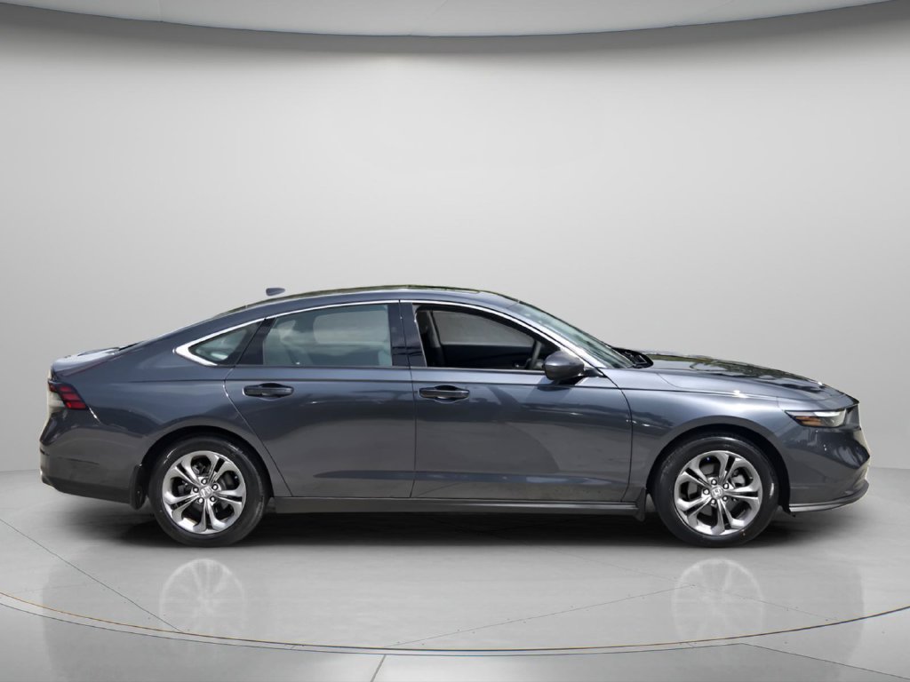 Used 2024 Honda Accord EX image 3