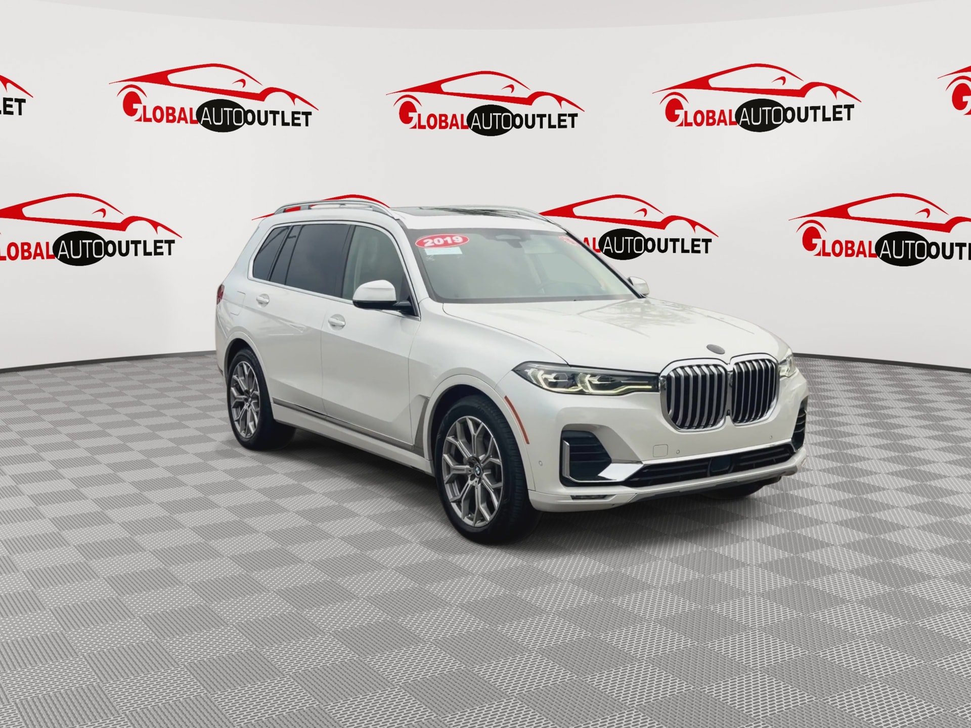 Used 2019 BMW X7 xDrive40i w/ Premium Package AWD/4WD image 2