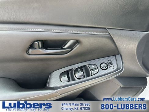 Used 2024 Nissan Sentra S FWD image 11