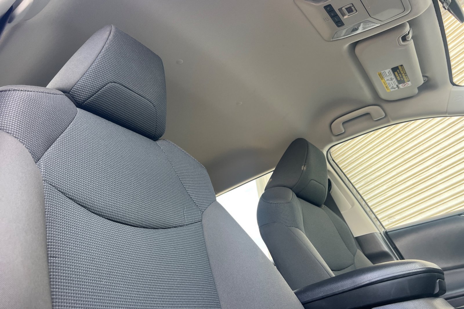 Certified 2022 Toyota RAV4 LE AWD/4WD image 16