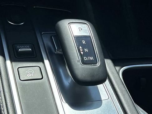 Used 2023 INFINITI QX60 Luxe w/ Performance Audio Package AWD/4WD image 36
