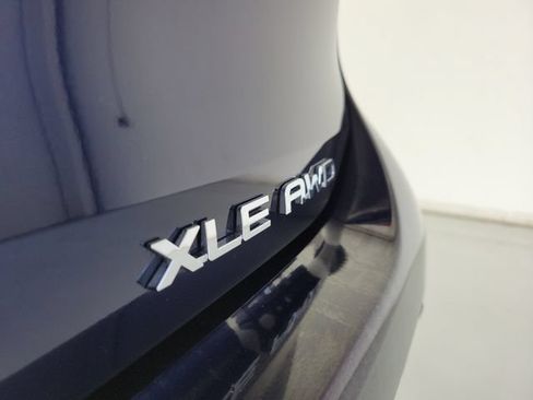 Used 2026 Toyota Highlander XLE AWD/4WD image 8
