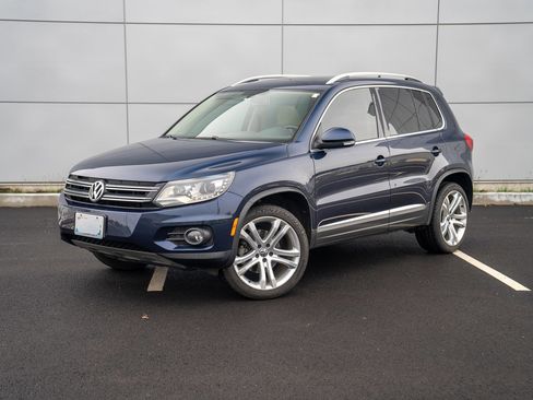 Used 2016 Volkswagen Tiguan SEL image 1