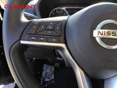 Used 2023 Nissan Sentra SV image 13