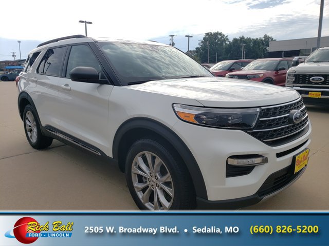 Certified 2023 Ford Explorer XLT w/ Equipment Group 202A AWD/4WD image 1