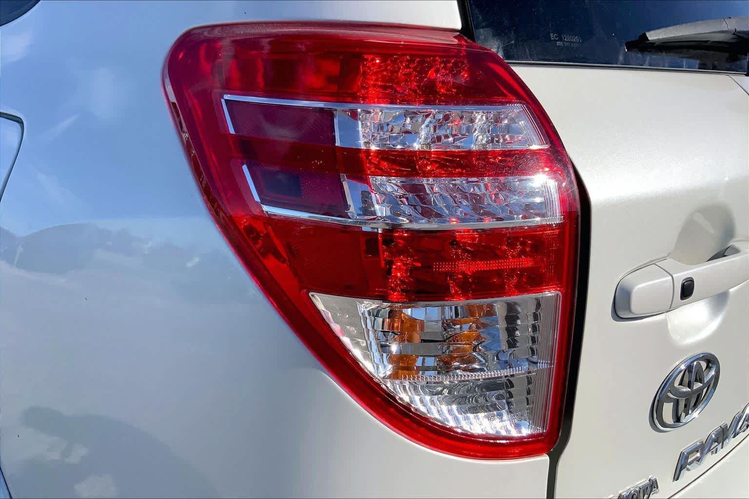 Used 2010 Toyota RAV4 Limited FWD image 26