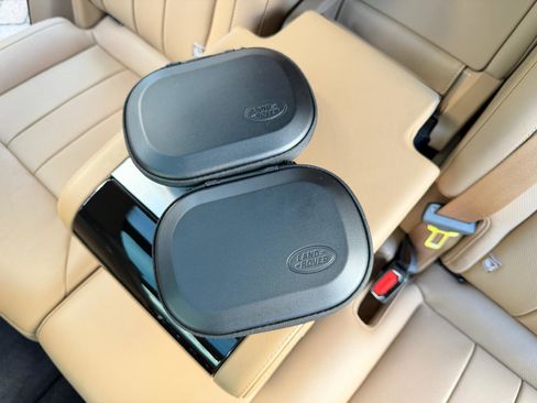 Used 2024 Land Rover Range Rover Long Wheelbase Autobiography image 55