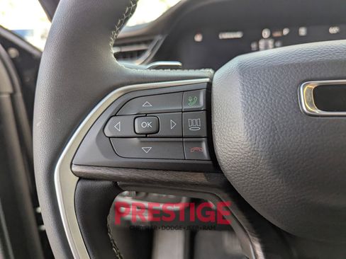 New 2026 Jeep Grand Cherokee Limited w/ Luxury Tech Group II AWD/4WD image 15