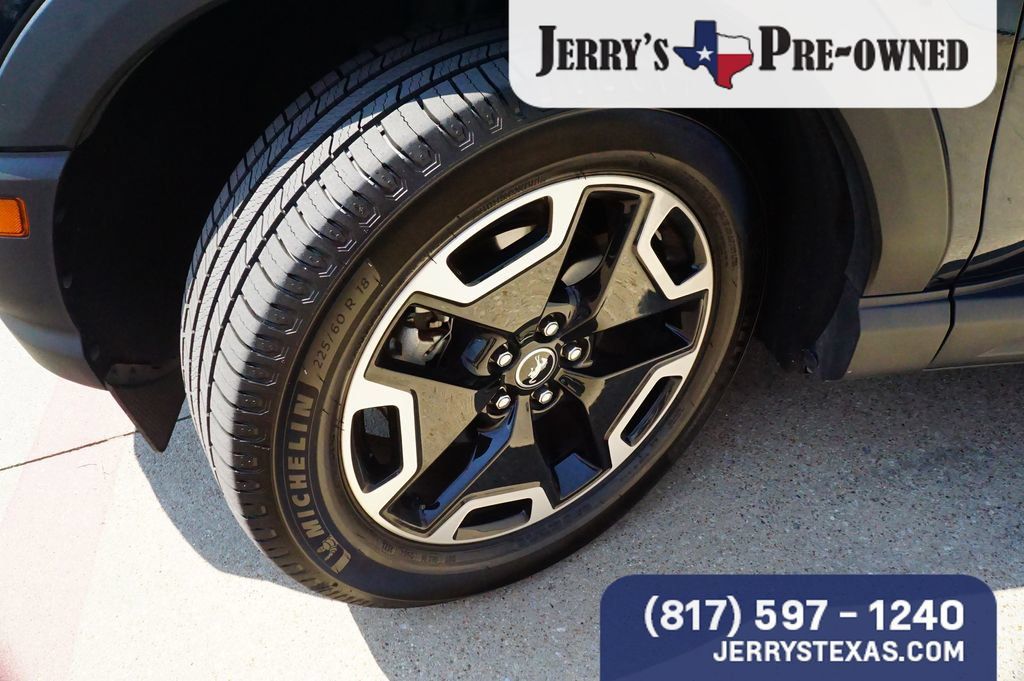 Used 2023 Ford Bronco Sport Outer Banks w/ Tech Package AWD/4WD image 9