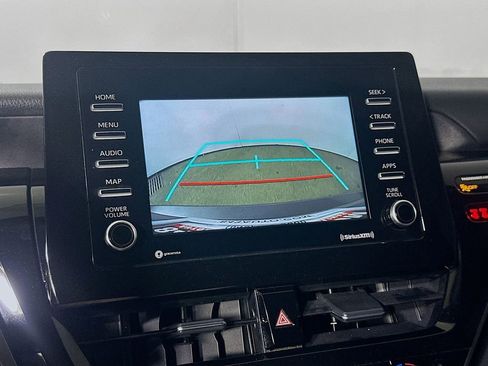 Used 2024 Toyota Camry SE image 10