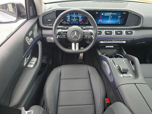 Used 2026 Mercedes-Benz GLS 450 4MATIC image 27