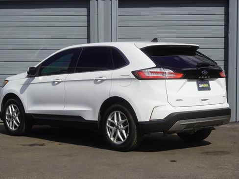 Used 2023 Ford Edge SEL AWD/4WD image 3
