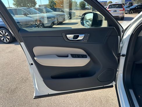 New 2026 Volvo XC60 B5 Plus w/ Protection Package Premier image 16