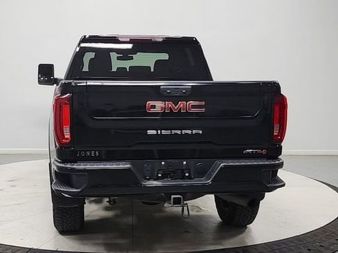 Used 2023 GMC Sierra 2500 AT4 AWD/4WD image 6