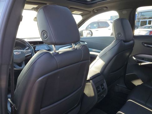 Used 2023 Cadillac XT4 Premium Luxury w/ Cold Weather Package image 29