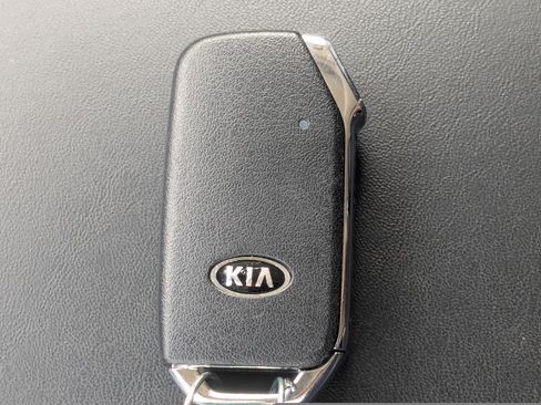 Certified 2020 Kia Telluride EX w/ Towing Package image 46