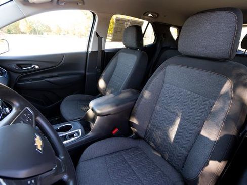 Used 2023 Chevrolet Equinox LT w/ LPO, Floor Liner Package image 19