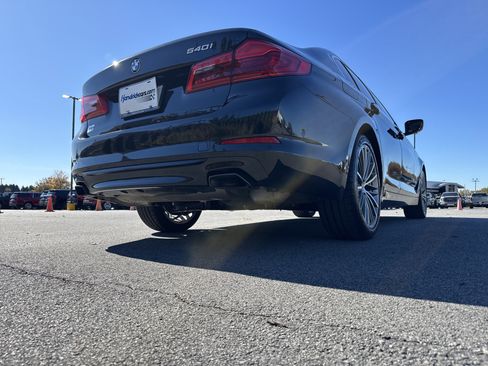 Used 2017 BMW 540i image 10