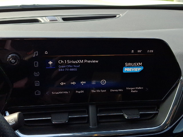 Used 2025 Chevrolet Trax RS w/ Driver Confidence Package FWD image 15