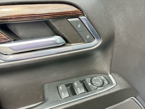 Used 2024 GMC Sierra 1500 Elevation image 23