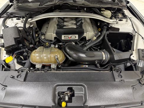 Used 2016 Ford Mustang GT Premium RWD image 77