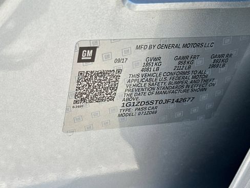 Used 2018 Chevrolet Malibu LT FWD image 33