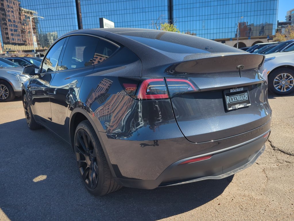 Used 2025 Tesla Model Y Long Range AWD/4WD image 5