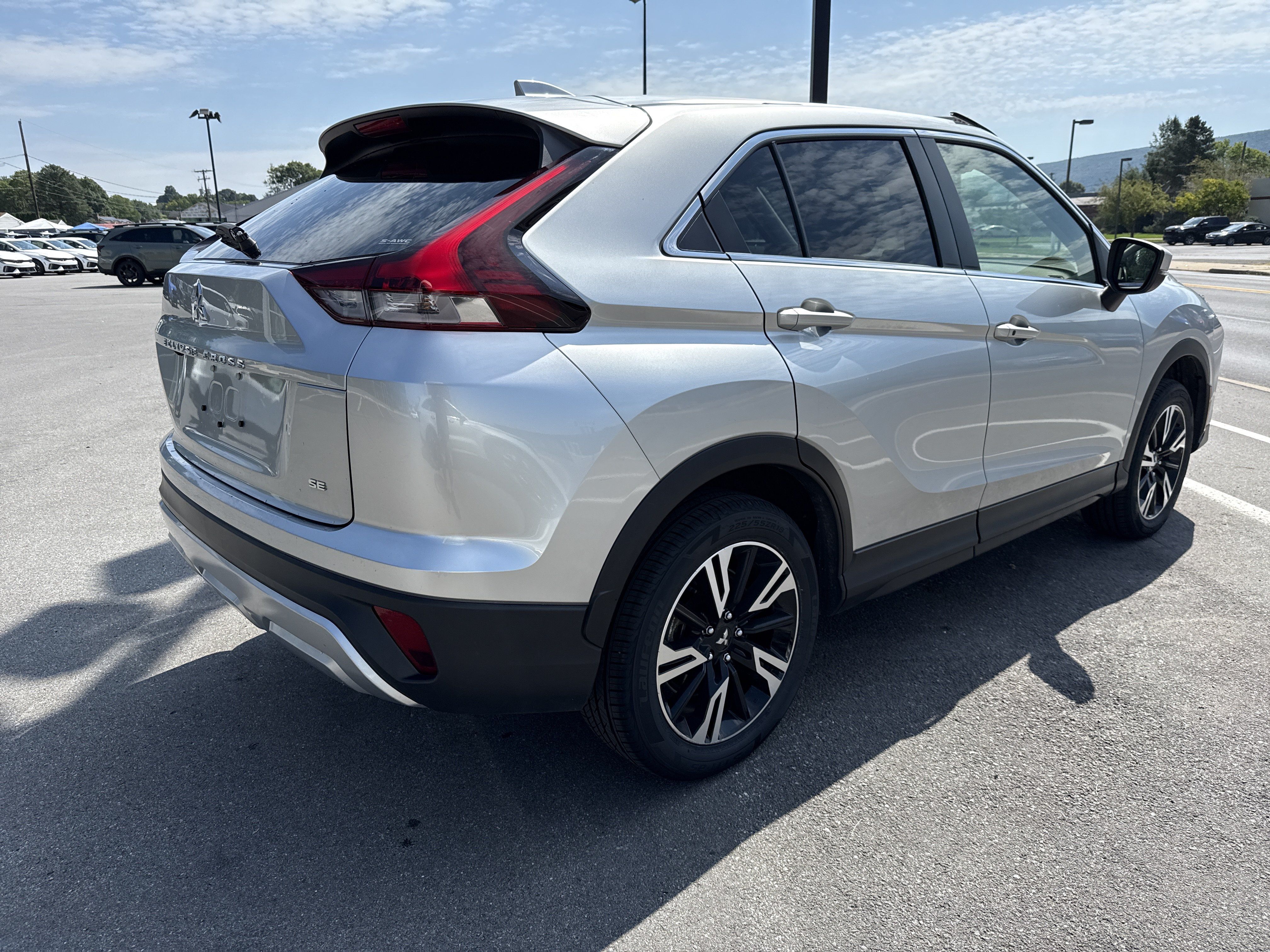 Used 2025 Mitsubishi Eclipse Cross SE AWD/4WD image 3