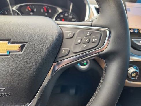 Used 2024 Chevrolet Equinox Premier image 32