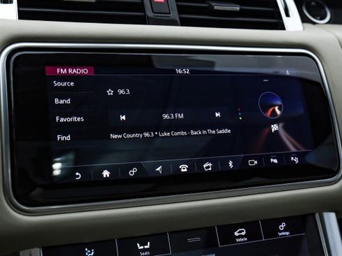 Used 2019 Land Rover Range Rover Sport Supercharged image 26