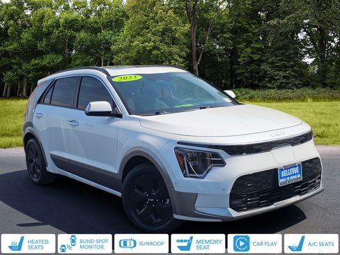 Used 2023 Kia Niro Wave FWD image 1