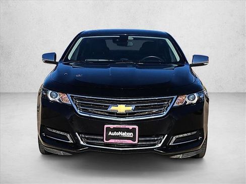 Used 2017 Chevrolet Impala Premier FWD image 2