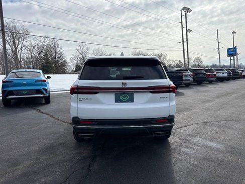 Certified 2025 Buick Enclave Preferred image 4