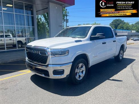 Used 2025 RAM 1500 Big Horn AWD/4WD image 4