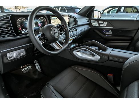 New 2026 Mercedes-Benz GLS 450 4MATIC image 6