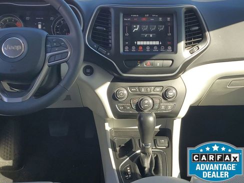 Used 2021 Jeep Cherokee Latitude Lux w/ Sun & Sound Group image 29