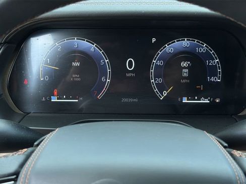 Used 2025 Jeep Grand Cherokee Summit image 24