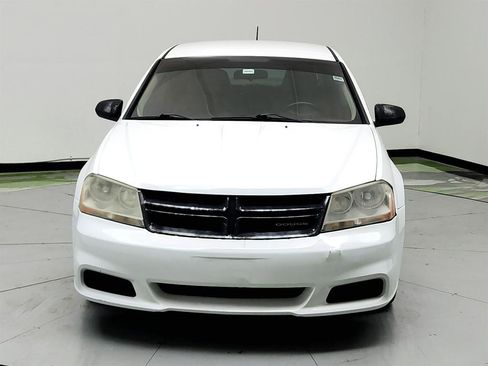 Used 2011 Dodge Avenger Mainstreet FWD image 2