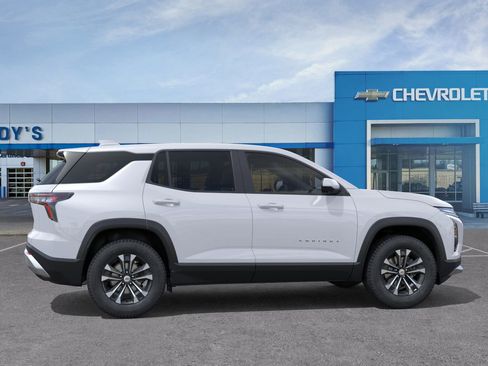 New 2026 Chevrolet Equinox LT w/ Safety and Technology Package image 6