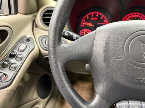Used 2005 Pontiac Grand Am SE FWD image 24