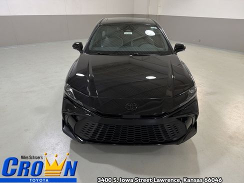 New 2026 Toyota Camry SE AWD/4WD image 3