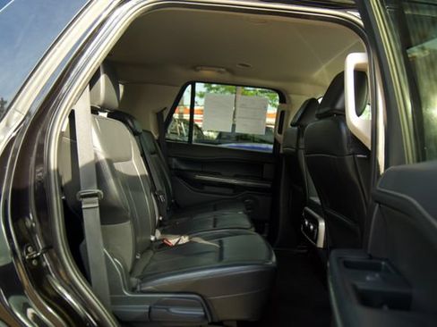 Certified 2024 Ford Expedition XLT AWD/4WD image 26