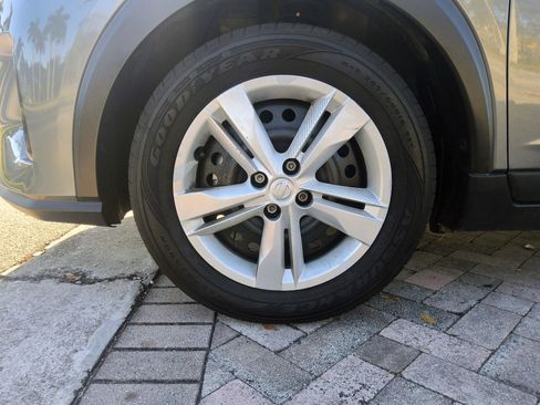 Used 2023 Nissan Kicks S image 37