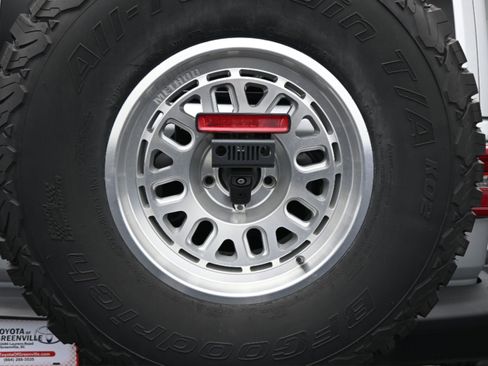 Used 2023 Jeep Wrangler Unlimited Rubicon w/ Steel Bumper Group AWD/4WD image 43