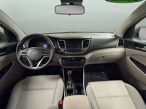 Used 2016 Hyundai Tucson SE w/ Option Group 02 AWD/4WD image 9