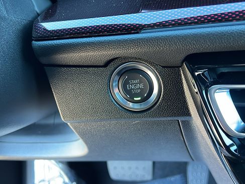 New 2026 Chevrolet Traverse RS image 28