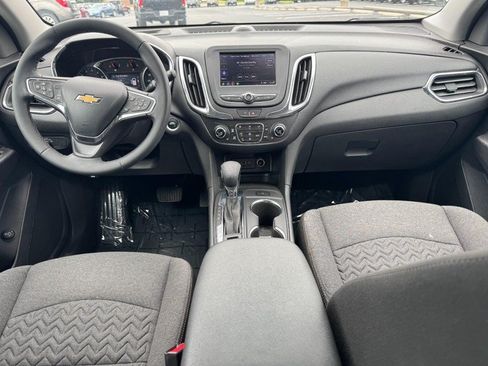Used 2024 Chevrolet Equinox LT w/ LPO, Floor Liner Package FWD image 11