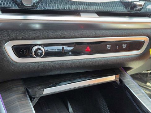 New 2026 BMW X5 sDrive40i w/ Executive Package RWD image 27