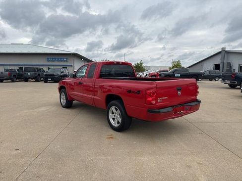 Used 2007 Dodge Dakota SLT w/ Sport Appearance Group AWD/4WD image 5